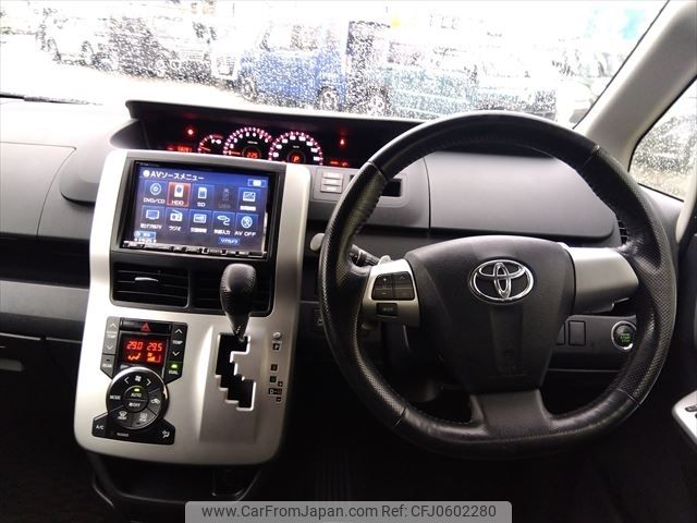 toyota voxy 2010 -TOYOTA--Voxy DBA-ZRR75W--ZRR75-0075663---TOYOTA--Voxy DBA-ZRR75W--ZRR75-0075663- image 2