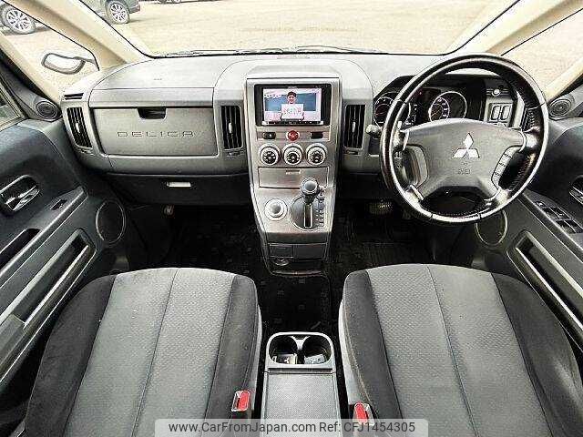mitsubishi delica-d5 2012 504928-931587 image 1