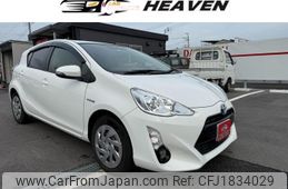 toyota aqua 2016 CFJ1834029