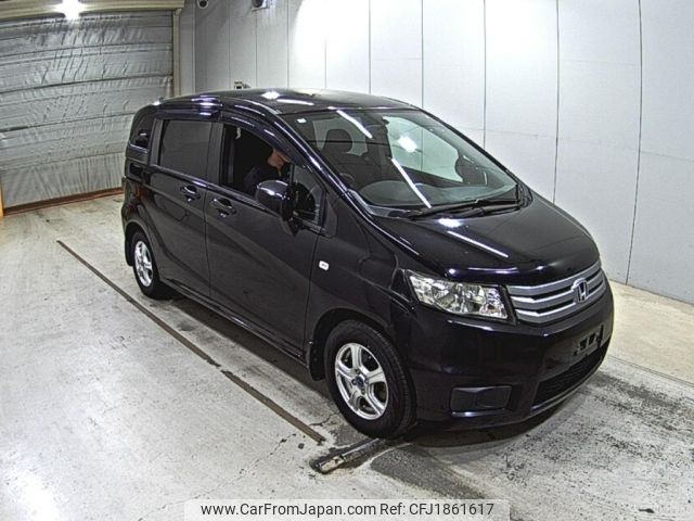 honda freed-spike 2010 CFJ1861617 image 1
