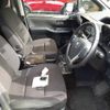 toyota voxy 2016 CFJ1715248 image 9