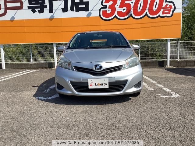 toyota vitz 2012 CFJ1675086 image 2