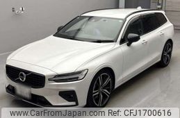 volvo v60 2021 CFJ1700616