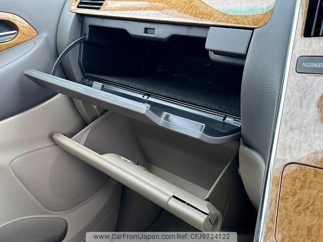 2007 Toyota Alphard MNH10W - Car Price $4,375