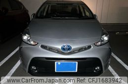 toyota prius-α 2017 CFJ1683942