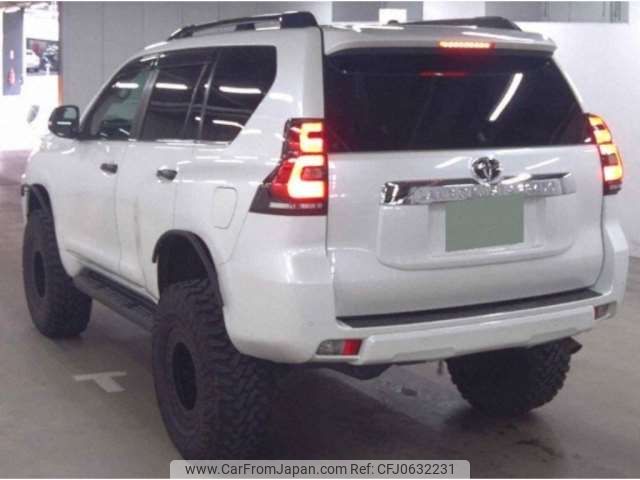 toyota land-cruiser-prado 2018 -TOYOTA 【一宮 331ﾓ 121】--Land Cruiser Prado LDA-GDJ150W--GDJ150-0027996---TOYOTA 【一宮 331ﾓ 121】--Land Cruiser Prado LDA-GDJ150W--GDJ150-0027996- image 2