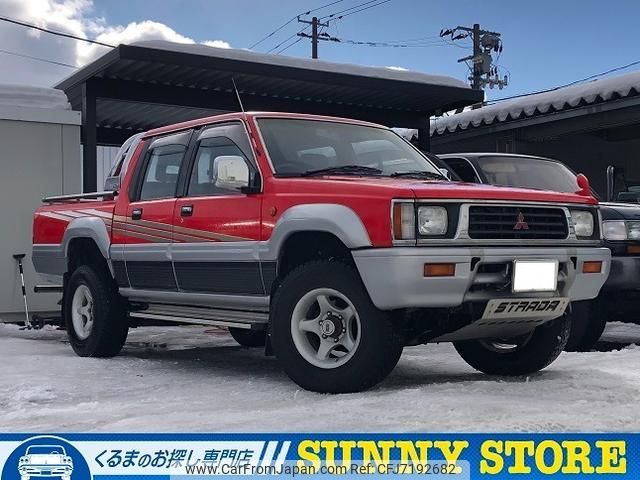 Used MITSUBISHI STRADA 1992/Dec CFJ7192682 in good condition for sale