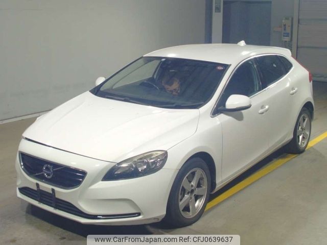 volvo v40 2016 -VOLVO--Volvo V40 MD4204T-YV1MVA8RDG2326957---VOLVO--Volvo V40 MD4204T-YV1MVA8RDG2326957- image 1