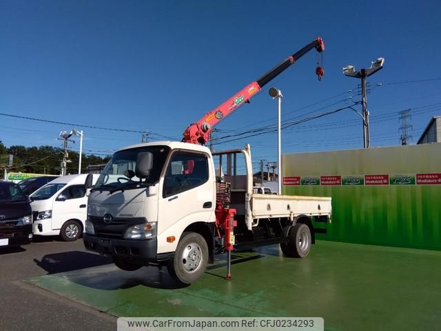 hino dutro 2015 GOO_NET_EXCHANGE_0560787A30240917W002 image 1