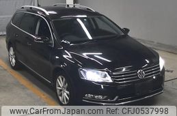 volkswagen passat-variant 2013 -VOLKSWAGEN--VW Passat Variant WVWZZZ3CZEE010568---VOLKSWAGEN--VW Passat Variant WVWZZZ3CZEE010568-