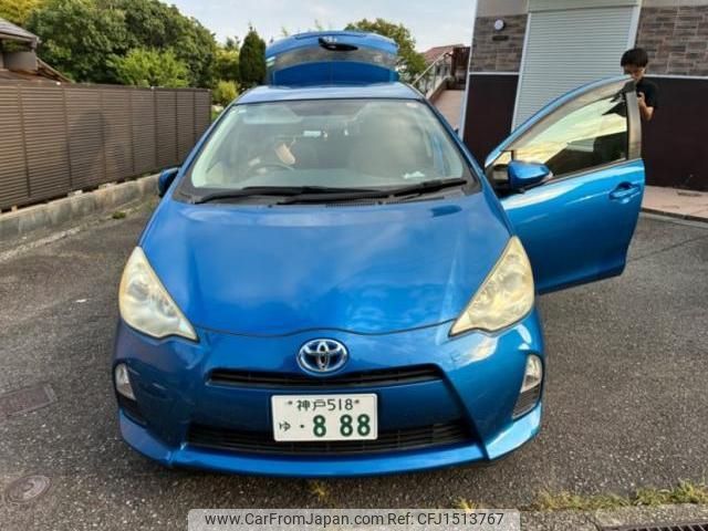 toyota aqua 2012 CFJ1513767 image 1