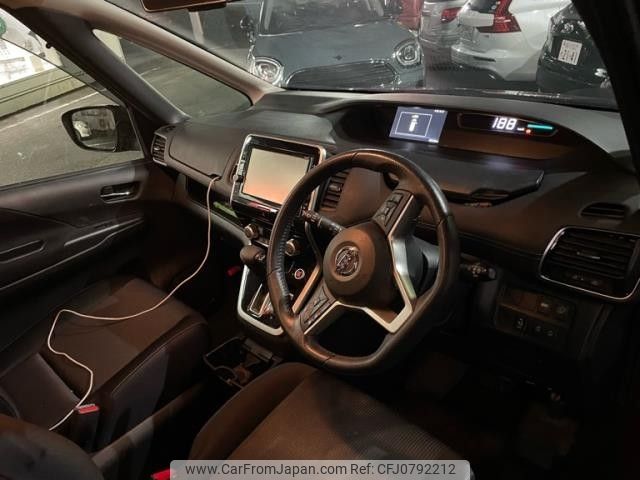 nissan serena 2017 -NISSAN--Serena DAA-GFC27--GFC27-030993---NISSAN--Serena DAA-GFC27--GFC27-030993- image 2