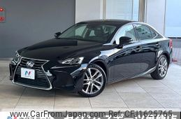 lexus is 2019 CFJ1625765