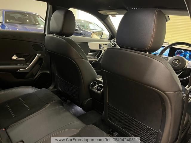 mercedes-benz a-class 2019 quick_quick_177147M_WDD1771472W016071 image 2