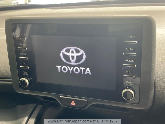 toyota yaris-cross 2023 CFJ1731257 image 2