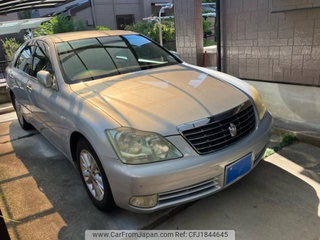 toyota crown 2004 CFJ1844645 image 1