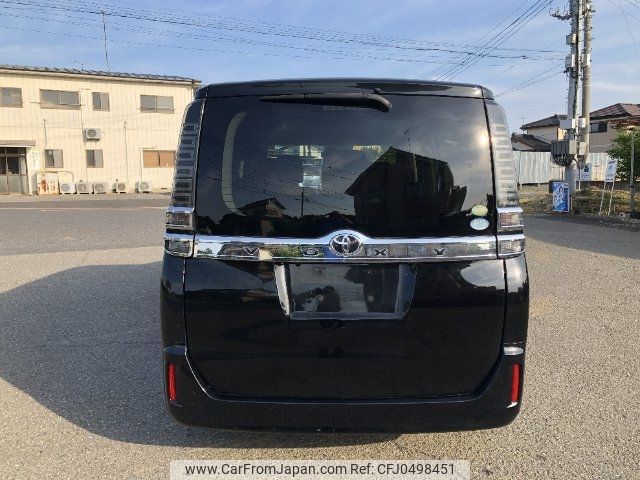 toyota voxy 2017 -TOYOTA--Voxy ZRR80G--0368565---TOYOTA--Voxy ZRR80G--0368565- image 2