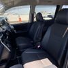 toyota voxy 2014 AF-ZRR70-0601145 image 16