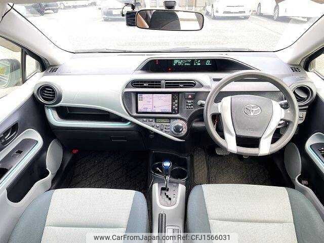 toyota aqua 2012 CFJ1566031 image 1