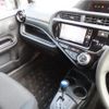 toyota aqua 2017 CFJ1683067 image 10