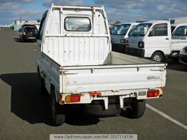 mitsubishi minicab-truck 1993 No.13689 image 2