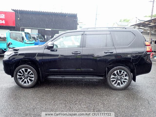 toyota land-cruiser-prado 2022 25431610 image 2