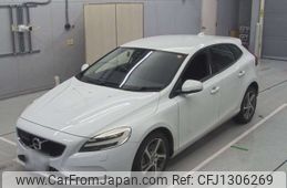 volvo v40 2016 -VOLVO 【名古屋 307め1398】--Volvo V40 MD4204T-YV1MVA8RDH2386865---VOLVO 【名古屋 307め1398】--Volvo V40 MD4204T-YV1MVA8RDH2386865-