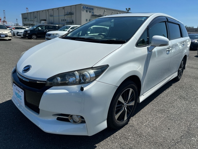 car_c9497f11-52b0-4dc4-8ba7-