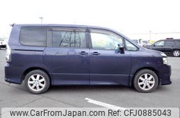 toyota voxy 2007 NIKYO_ZD14579