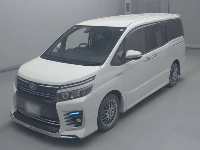 2017 Toyota Voxy DAA-ZWR80W - Car Price $19,622