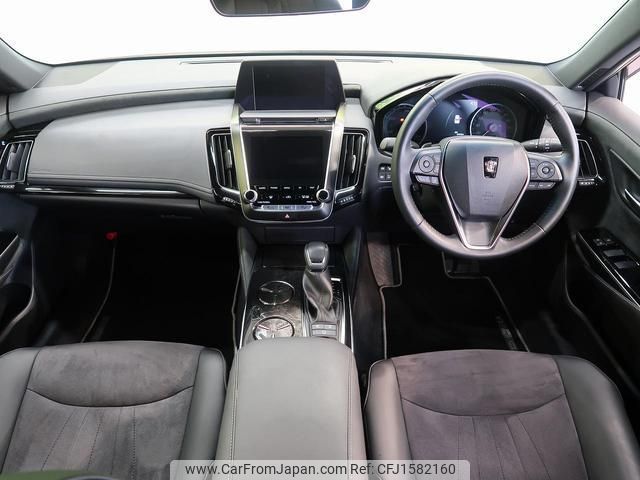 toyota crown-hybrid 2019 CFJ1582160 image 2