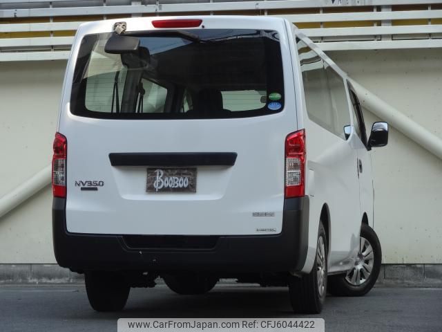 nissan nv350-caravan-van 2014 quick_quick_CBF-VR2E26_VR2E26 image 2