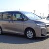 toyota voxy 2017 GOO_JP_700080015330221108003 image 13