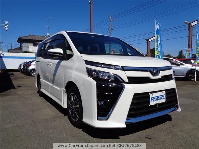 toyota voxy 2017 -TOYOTA--Voxy DBA-ZRR80W--ZRR80-0352732---TOYOTA--Voxy DBA-ZRR80W--ZRR80-0352732- image 2