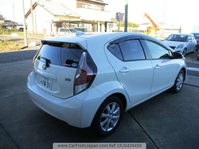 toyota aqua 2016 -TOYOTA 【一宮 500ﾈ1831】--AQUA DAA-NHP10--NHP10-2546444---TOYOTA 【一宮 500ﾈ1831】--AQUA DAA-NHP10--NHP10-2546444- image 2