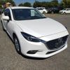 mazda axela 2017 CFJ1523761 image 2