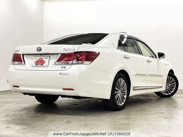toyota crown 2013 CFJ1566028 image 2