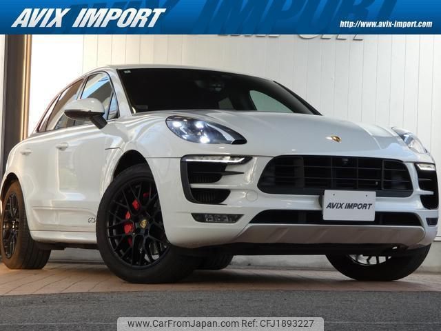 porsche macan 2018 CFJ1893227 image 1
