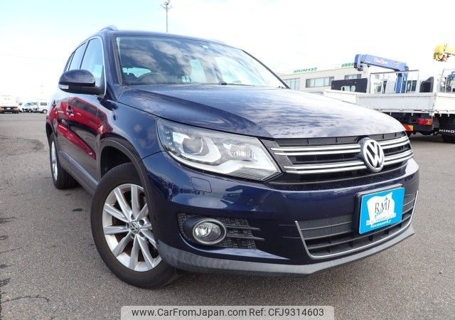 volkswagen tiguan 2012 REALMOTOR_N2023020693F-12 image 2