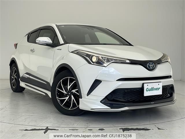 toyota c-hr 2017 CFJ1875238 image 1