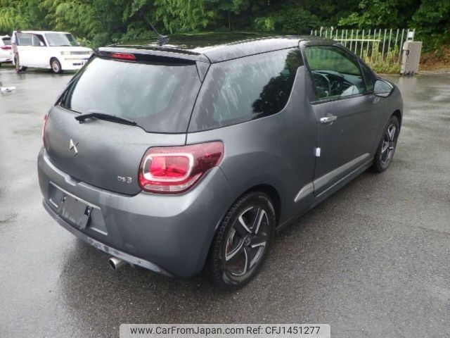 citroen ds3 2018 -CITROEN--Citroen DS3 A5CHN01--VF7SAHNZTHW520121---CITROEN--Citroen DS3 A5CHN01--VF7SAHNZTHW520121- image 2