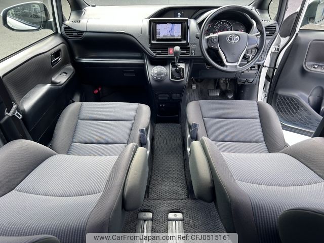 toyota voxy 2019 -TOYOTA--Voxy DBA-ZRR80G--ZRR80-0569976---TOYOTA--Voxy DBA-ZRR80G--ZRR80-0569976- image 2