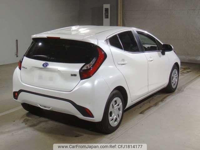 toyota aqua 2021 CFJ1814177 image 2