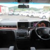 nissan elgrand 2005 504749-RAOID:10676 image 13