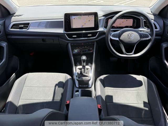 volkswagen volkswagen-others 2023 -VOLKSWAGEN--VW T-Roc 3BA-A1DPC--WVGZZZA1ZPV713925---VOLKSWAGEN--VW T-Roc 3BA-A1DPC--WVGZZZA1ZPV713925- image 2