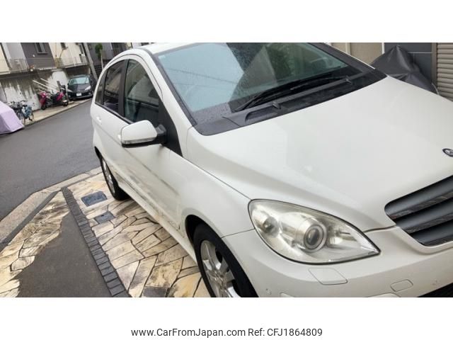 mercedes-benz b-class 2010 CFJ1864809 image 2