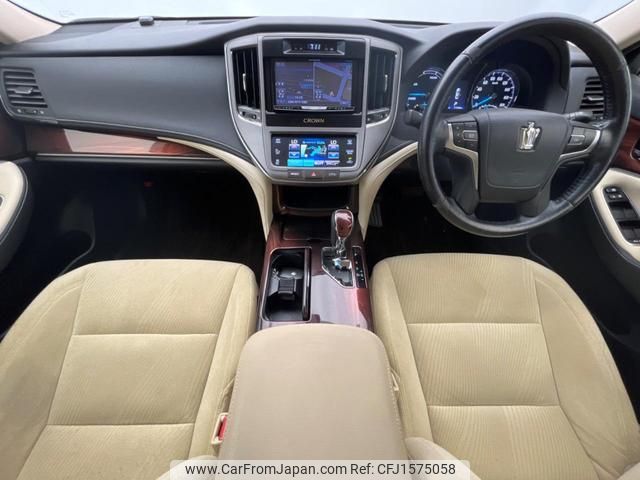 toyota crown-hybrid 2013 CFJ1575058 image 2