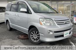 toyota noah 2006 CFJ1560130
