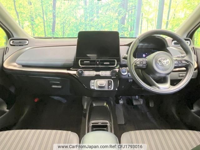 toyota aqua 2021 CFJ1793016 image 2