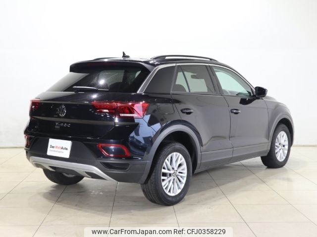 volkswagen volkswagen-others 2022 -VOLKSWAGEN--VW T-Roc 3BA-A1DPC--WVGZZZA1ZPV522845---VOLKSWAGEN--VW T-Roc 3BA-A1DPC--WVGZZZA1ZPV522845- image 2